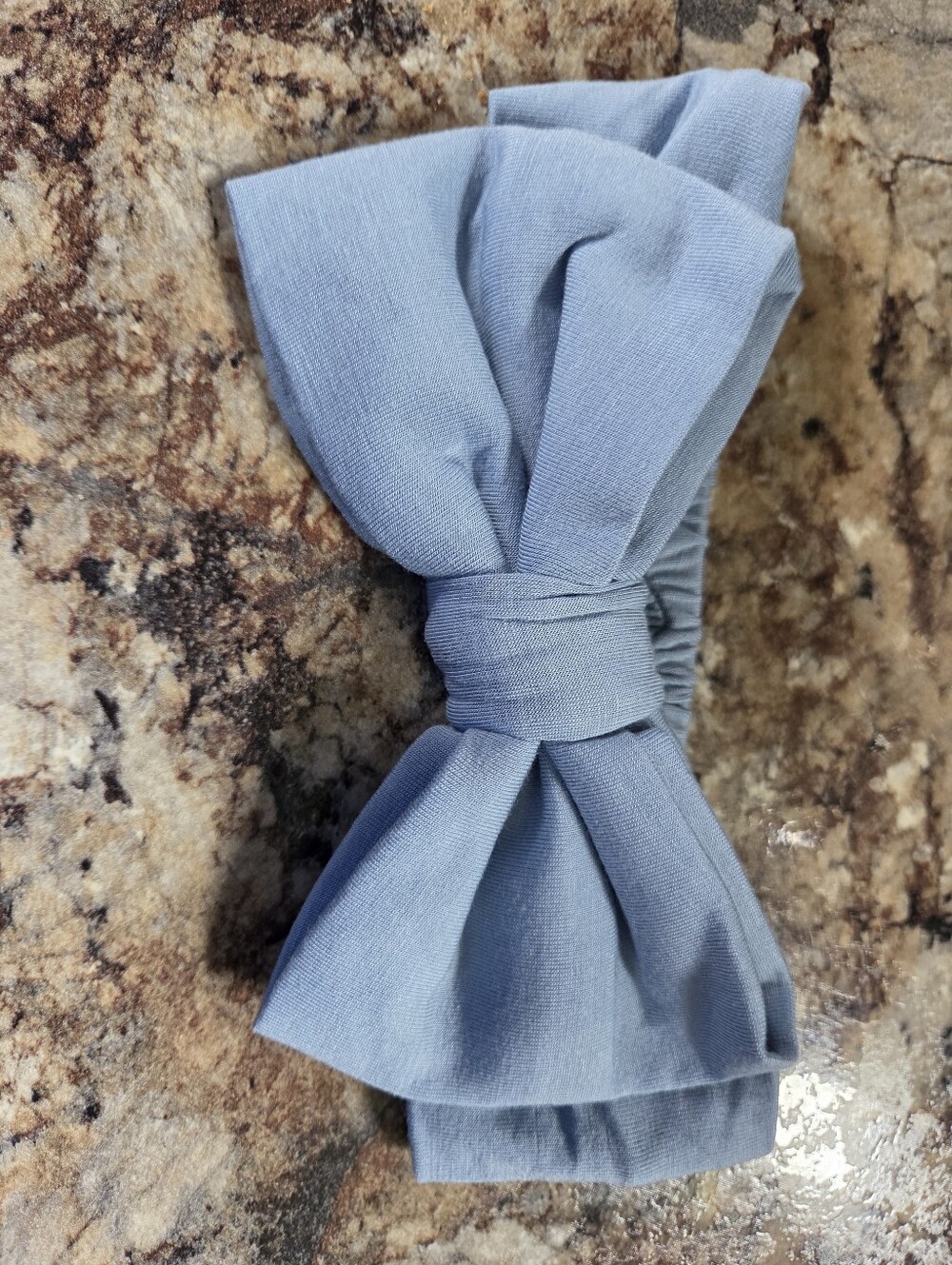 Little sleepies nwot headband luxe bow fog fits sizr 4 to 8 never worn